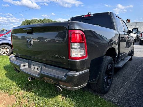 Used 2022 RAM 1500 Big Horn AWD/4WD image 4