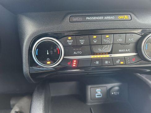 Used 2022 Ford Escape SE w/ Convenience Package image 19