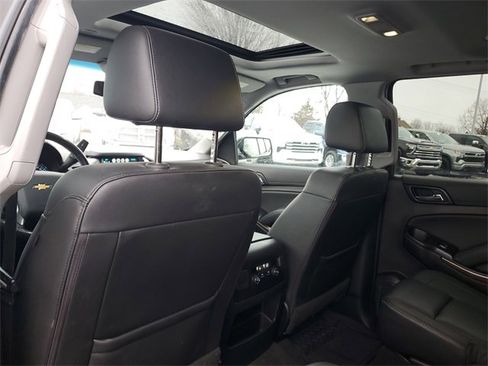Certified 2019 Chevrolet Suburban LT image 11