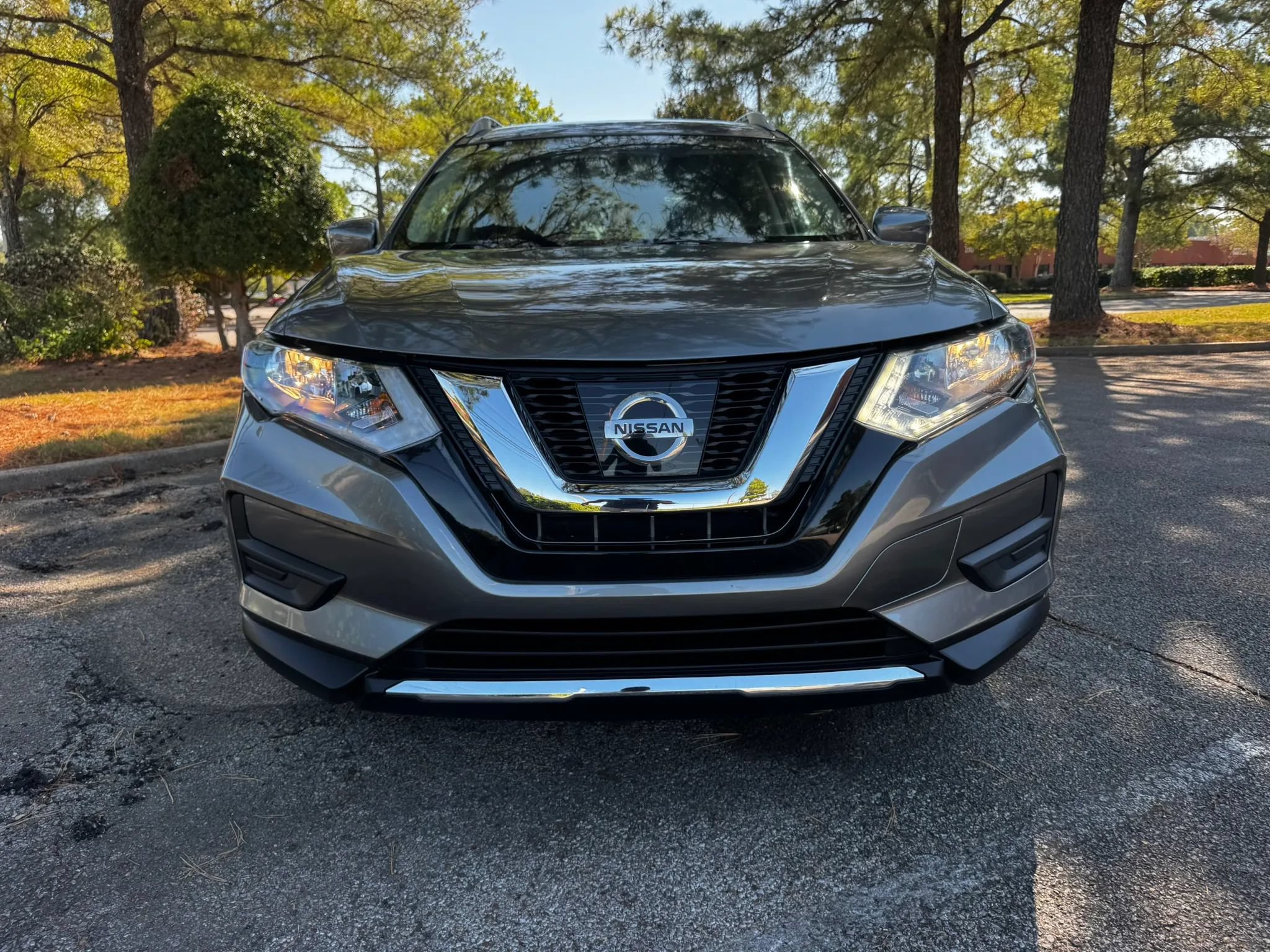 Used 2017 Nissan Rogue SV w/ SV Premium Package FWD image 8