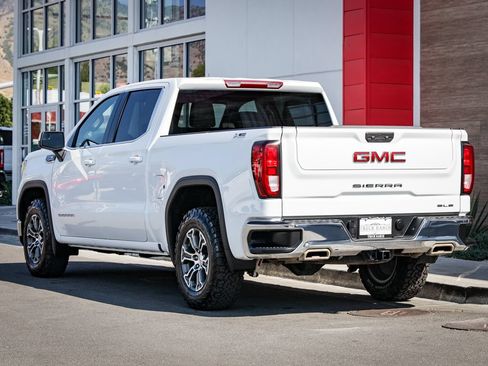 Used 2024 GMC Sierra 1500 SLE w/ X31 Off-Road Package AWD/4WD image 6