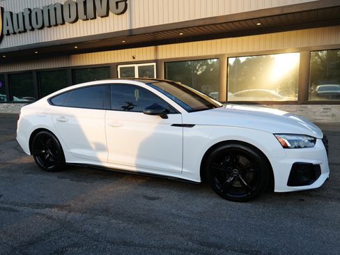 Used 2022 Audi S5 Premium Plus w/ Premium Plus Package image 3