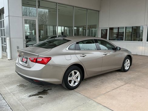Used 2022 Chevrolet Malibu LS image 22