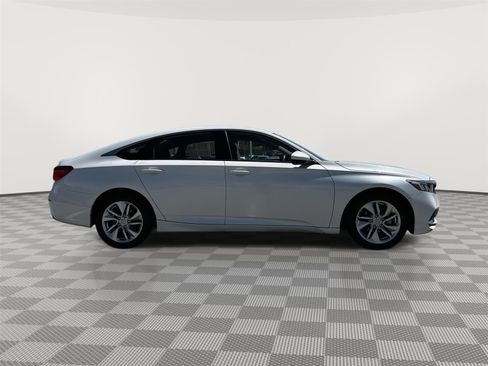 Certified 2019 Honda Accord LX image 5