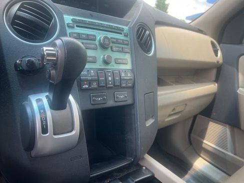 Used 2011 Honda Pilot EX-L image 19