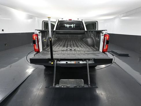 Used 2023 Ford F250 Lariat w/ Lariat Ultimate Package AWD/4WD image 43