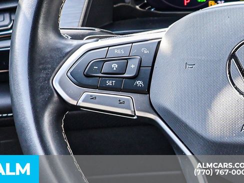 Used 2024 Volkswagen Atlas Cross Sport SE FWD image 35