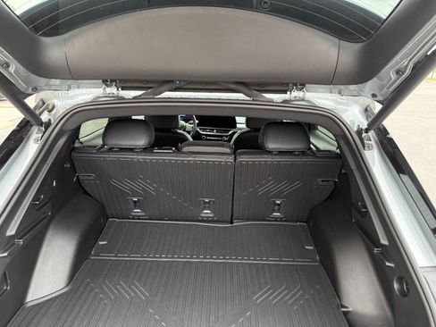 Used 2025 Chevrolet Equinox EV RS AWD/4WD image 22