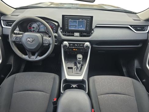Used 2019 Toyota RAV4 XLE w/ Convenience Package image 9