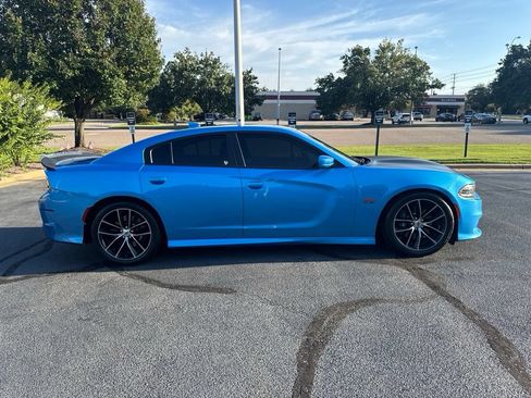 Used 2018 Dodge Charger R/T Scat Pack RWD image 8