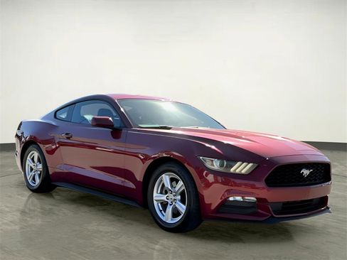 Used 2015 Ford Mustang Coupe image 13