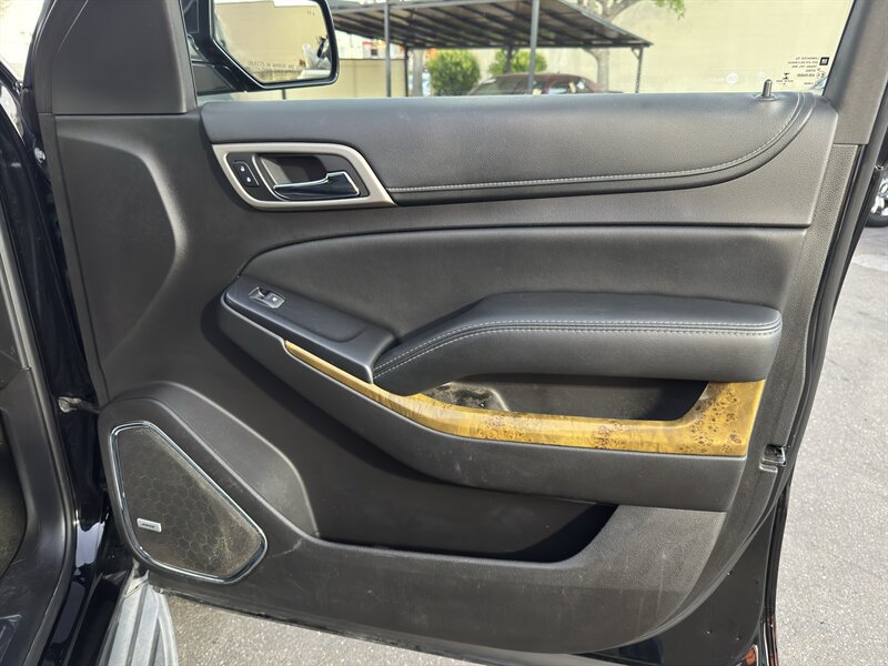 Used 2017 GMC Yukon XL Denali w/ Open Road Package AWD/4WD image 40