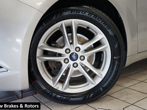 Used 2018 Ford Fusion SE w/ Fusion SE Technology Package FWD image 14