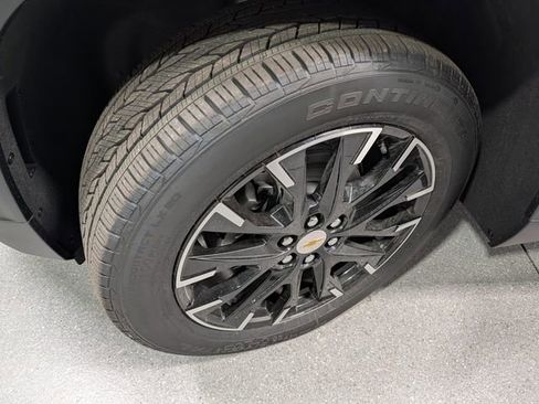 New 2026 Chevrolet Traverse LT w/ Sun and Wheel Package AWD/4WD image 9