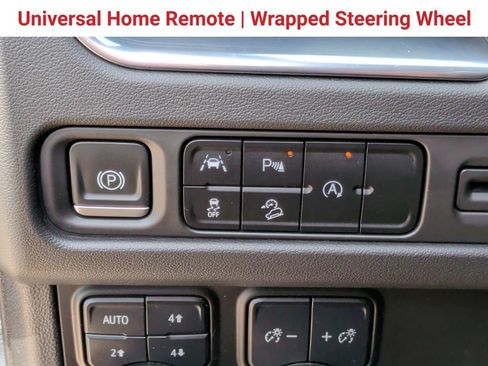 Used 2023 Chevrolet Suburban Premier AWD/4WD image 18