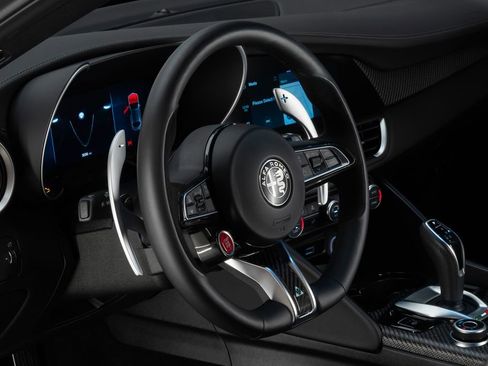 Used 2024 Alfa Romeo Giulia Quadrifoglio w/ Active Assist Plus Package image 13