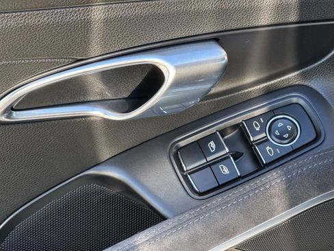 Used 2019 Porsche 911 Carrera GTS image 22