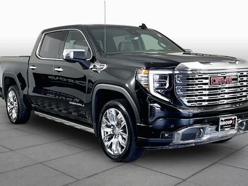Used 2025 GMC Sierra 1500 Denali w/ Denali Reserve Package AWD/4WD image 3