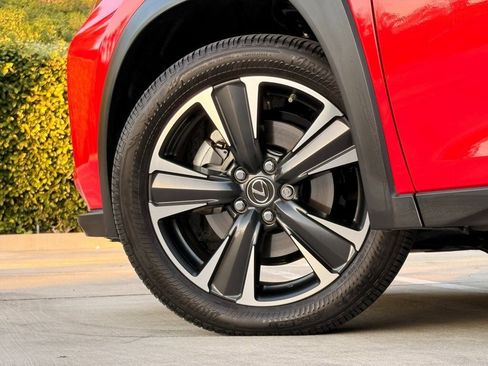 Used 2021 Lexus UX 250h image 10