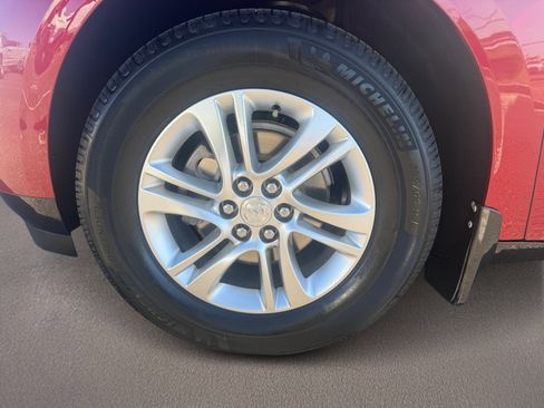 Used 2020 Buick Enclave Essence w/ Sound and Sites Package image 8