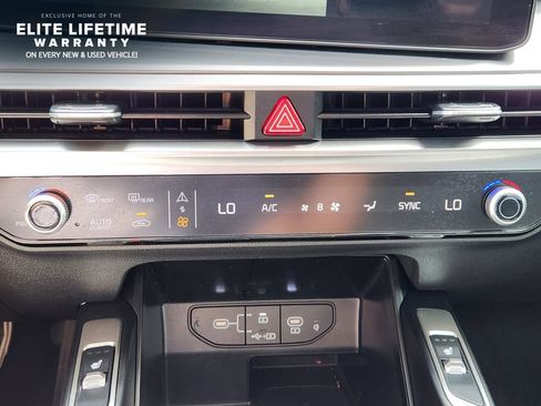 Certified 2026 Kia Sorento S FWD image 17
