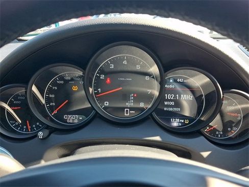 Used 2014 Porsche Cayenne Platinum Edition image 20