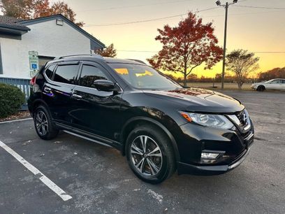 Used 2017 Nissan Rogue SL