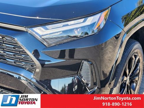 Used 2023 Toyota RAV4 SE AWD/4WD image 10