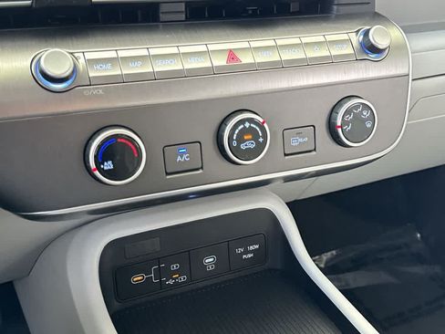 Used 2025 Hyundai Kona SE FWD image 20