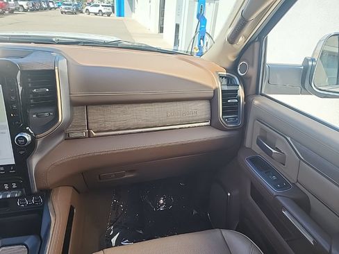 Used 2022 RAM 3500 Limited AWD/4WD image 23
