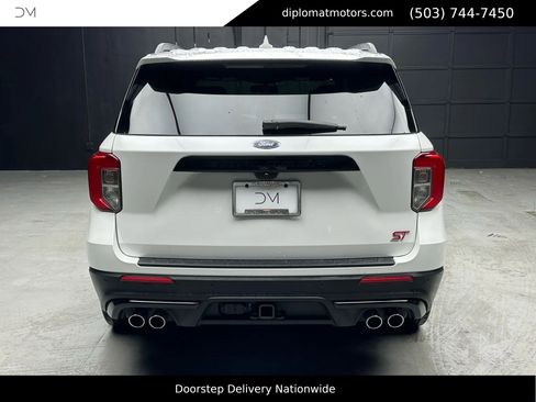 Used 2024 Ford Explorer ST w/ Equipment Group 401A image 5