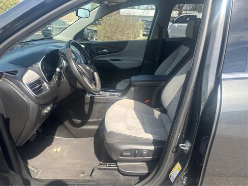 Used 2019 Chevrolet Equinox LT w/ Driver Convenience Package AWD/4WD image 9