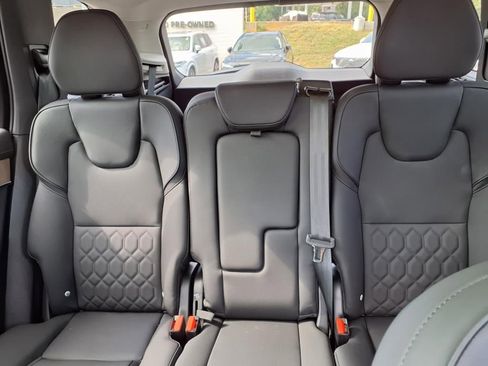 New 2025 Volvo XC90 B6 Core w/ Climate Package image 15