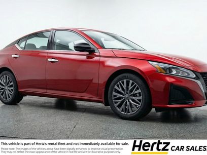 Used 2025 Nissan Altima 2.5 SV