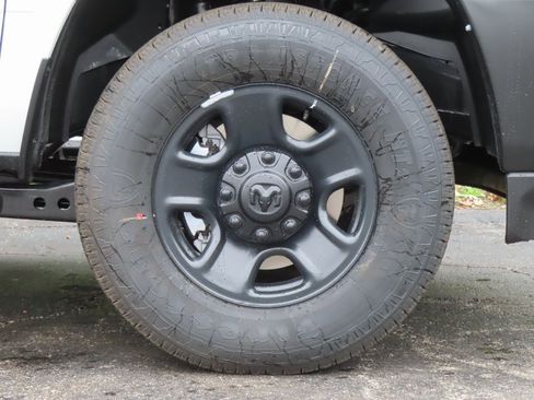 New 2026 RAM 3500 Tradesman image 17