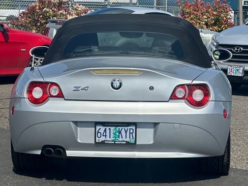 Used 2005 BMW Z4 3.0i RWD image 5