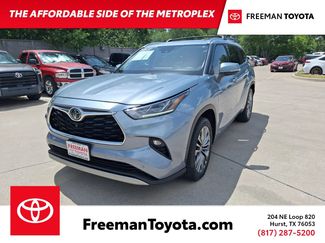 Used 2021 Toyota Highlander Platinum FWD video 1
