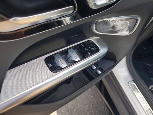 New 2026 Mercedes-Benz GLC 63 AMG S image 22