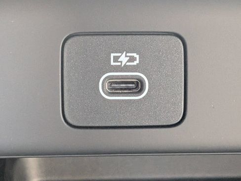 New 2026 Land Rover Discovery Sport Landmark AWD/4WD image 24