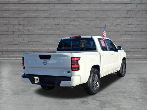 Used 2025 Nissan Frontier SV w/ SV Convenience Package RWD image 11