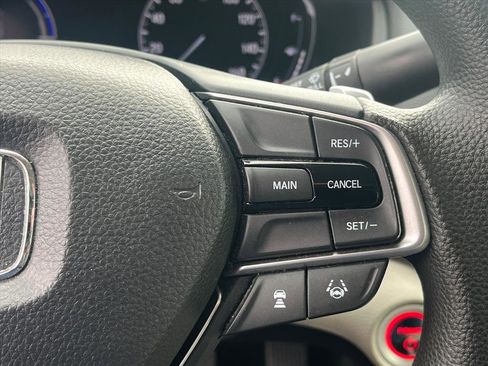 Certified 2018 Honda Accord Hybrid image 18