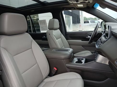Certified 2022 Chevrolet Tahoe LT w/ LT Signature Package AWD/4WD image 28
