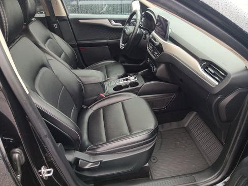 Used 2020 Ford Escape SEL image 21