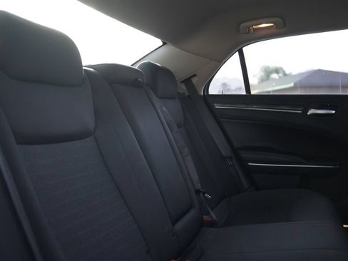 Used 2020 Chrysler 300 Touring w/ Sport Appearance Package RWD image 13