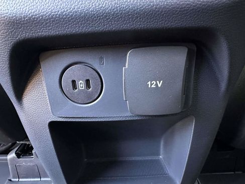 Used 2026 Ford Explorer Active AWD/4WD image 16
