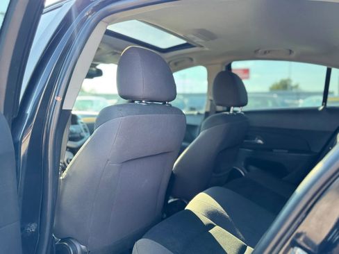 Used 2016 Chevrolet Cruze LT w/ Sun And Sound Package image 21