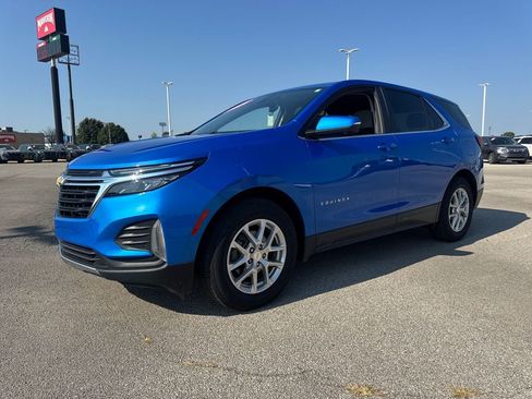 Used 2024 Chevrolet Equinox LT FWD image 2