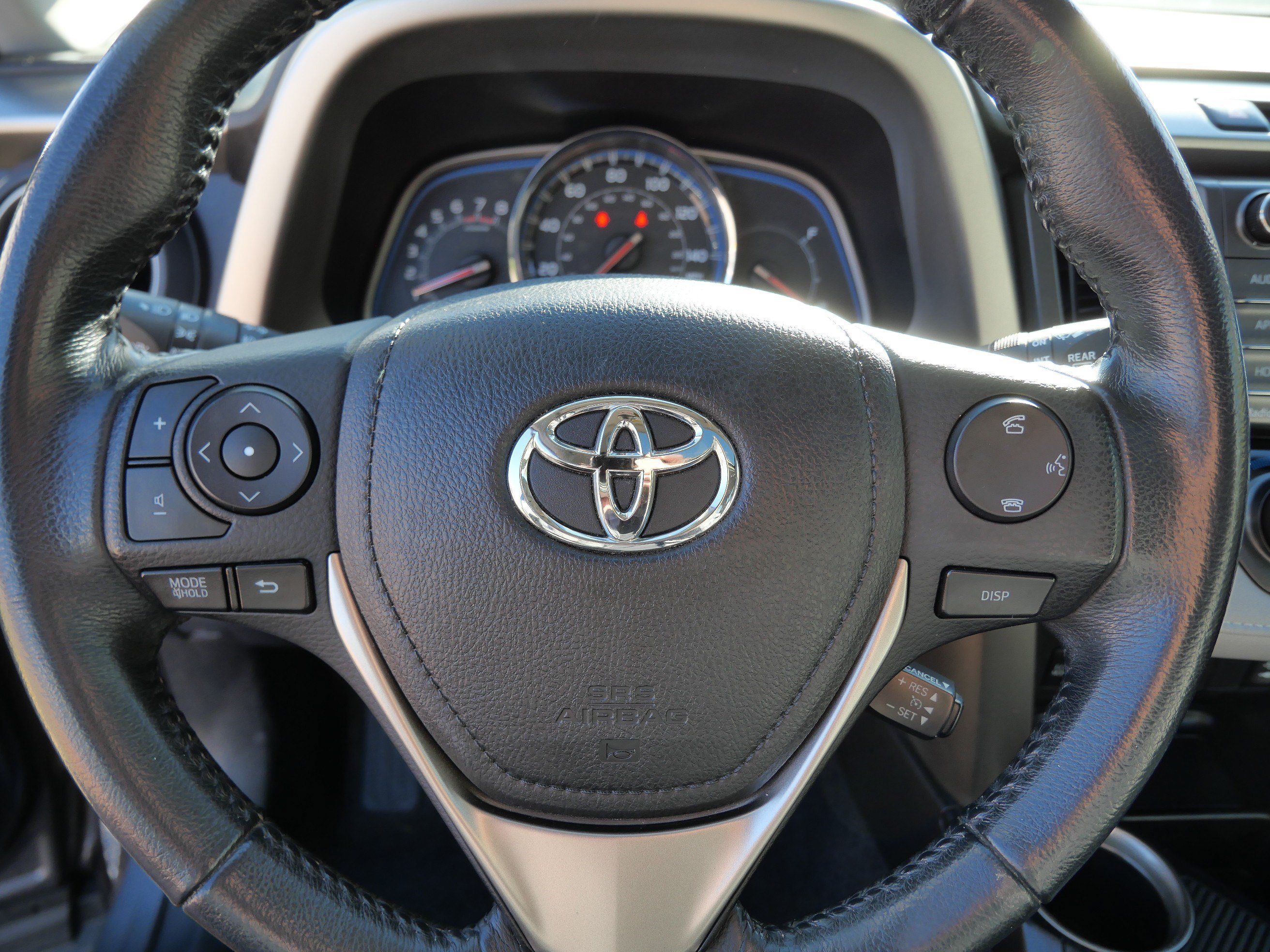 Used 2014 Toyota RAV4 Limited w/ Technology Package AWD/4WD image 26