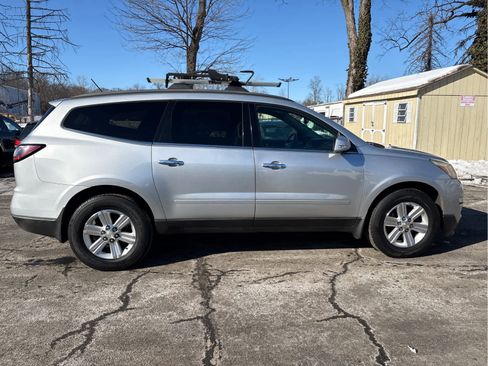 Used 2013 Chevrolet Traverse LT image 8