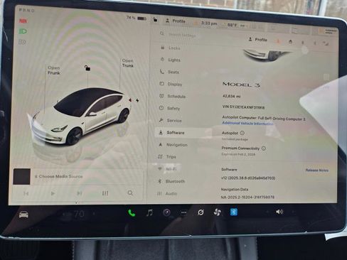 Used 2022 Tesla Model 3 image 2